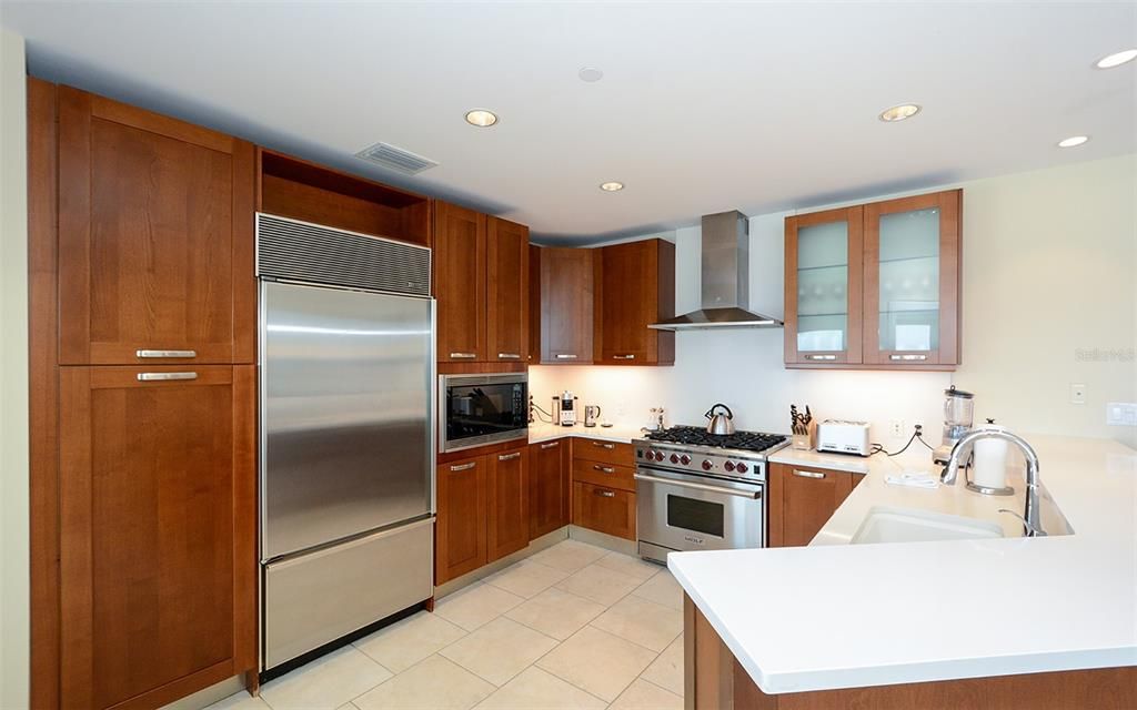 For Sale: $35,000 (4 beds, 4 baths, 2625 Square Feet)