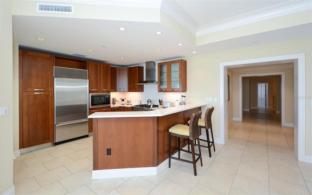 For Sale: $35,000 (4 beds, 4 baths, 2625 Square Feet)