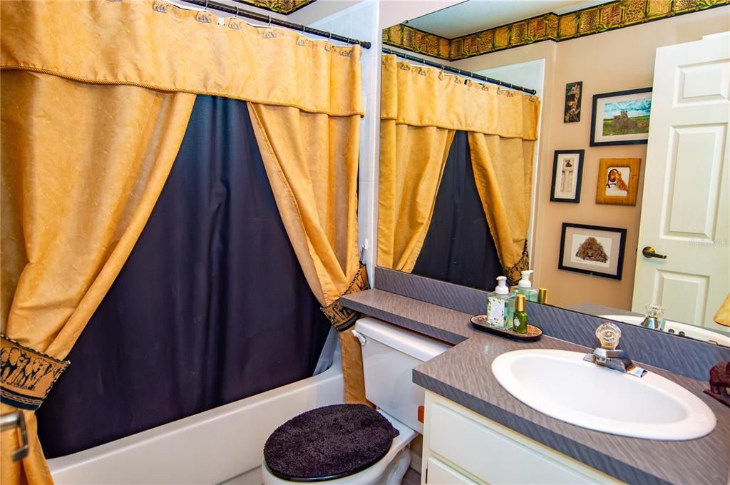 Activo con contrato: $509,900 (3 camas, 2 baños, 1852 Pies cuadrados)