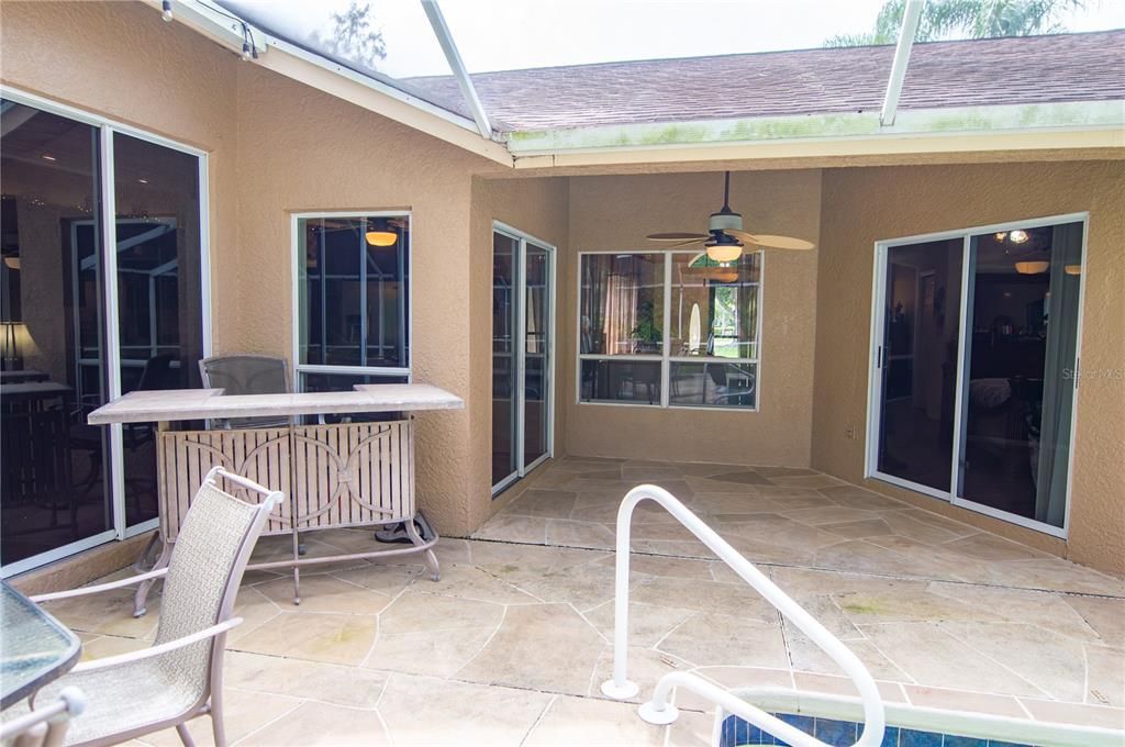 Activo con contrato: $509,900 (3 camas, 2 baños, 1852 Pies cuadrados)