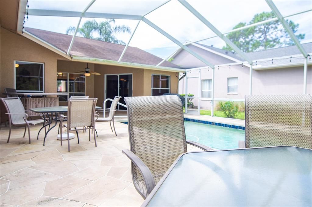 Activo con contrato: $509,900 (3 camas, 2 baños, 1852 Pies cuadrados)