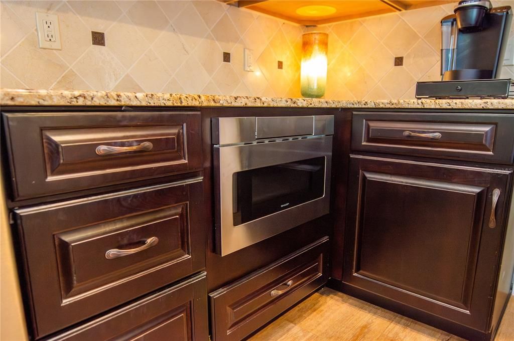 Activo con contrato: $509,900 (3 camas, 2 baños, 1852 Pies cuadrados)