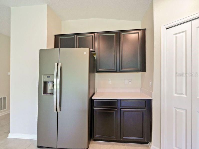 В аренду: $2,400 (3 спален, 2 ванн, 1922 Квадратных фут)