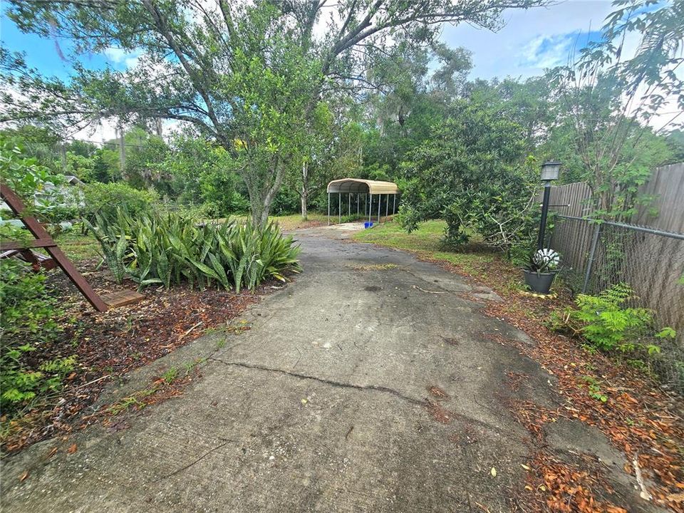 Active With Contract: $245,000 (3 beds, 2 baths, 1476 Square Feet)