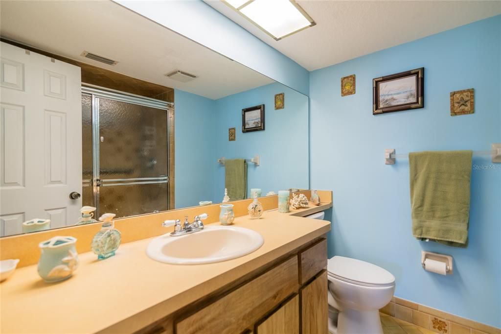 For Sale: $119,000 (2 beds, 2 baths, 1174 Square Feet)