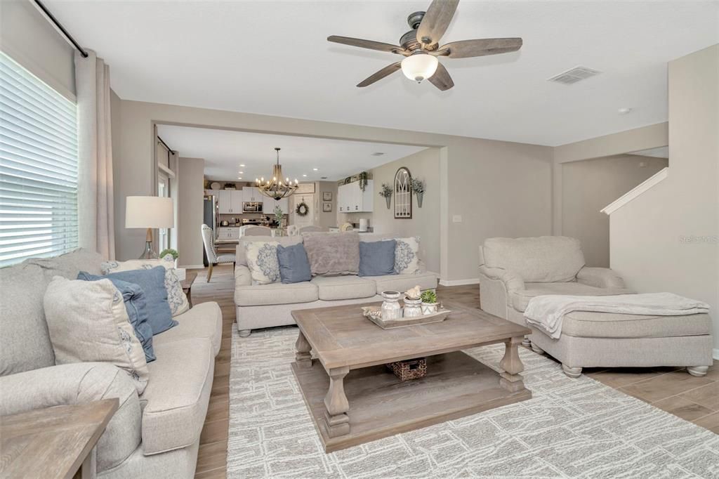 For Sale: $489,900 (4 beds, 2 baths, 3078 Square Feet)