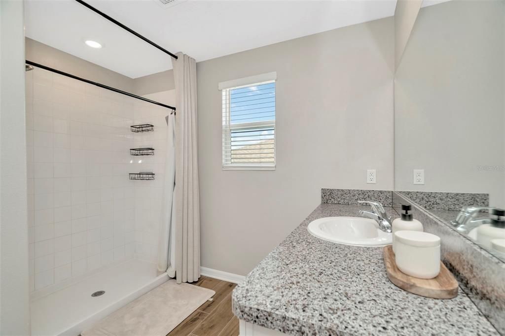 For Sale: $489,900 (4 beds, 2 baths, 3078 Square Feet)