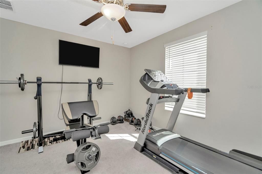 For Sale: $489,900 (4 beds, 2 baths, 3078 Square Feet)