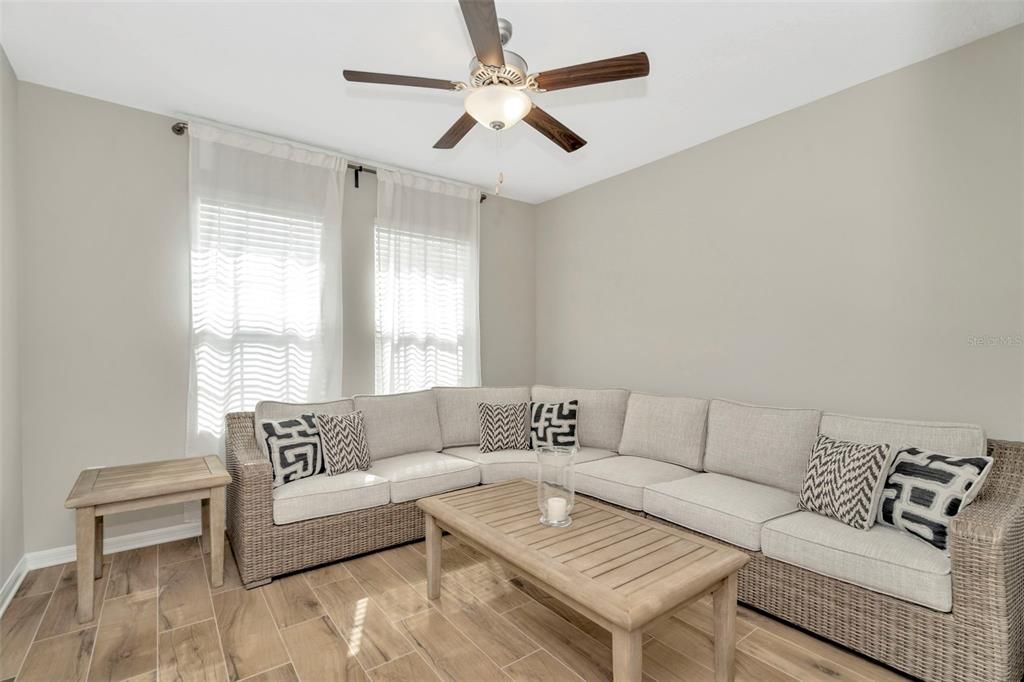 For Sale: $489,900 (4 beds, 2 baths, 3078 Square Feet)