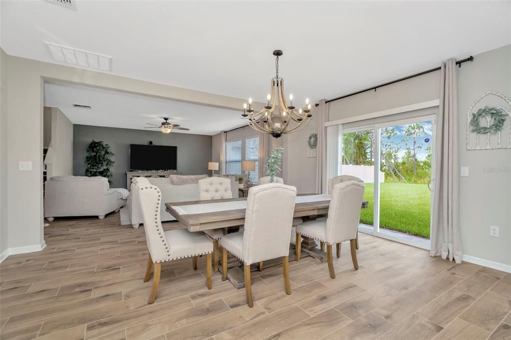 For Sale: $489,900 (4 beds, 2 baths, 3078 Square Feet)