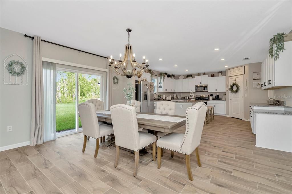 For Sale: $489,900 (4 beds, 2 baths, 3078 Square Feet)