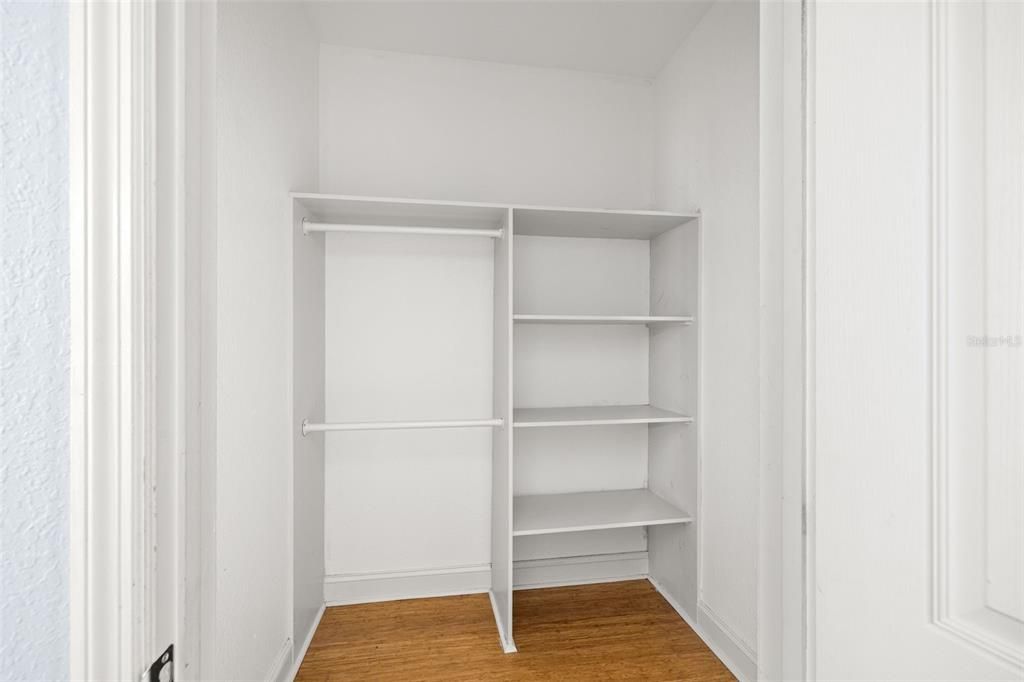 Activo con contrato: $174,900 (2 camas, 2 baños, 968 Pies cuadrados)