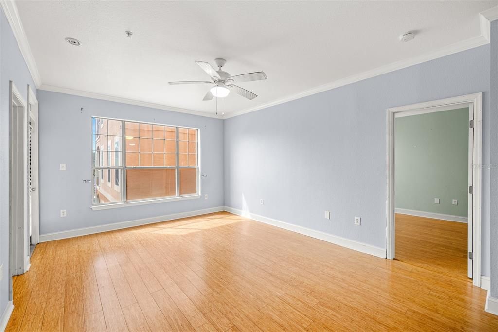 Activo con contrato: $174,900 (2 camas, 2 baños, 968 Pies cuadrados)