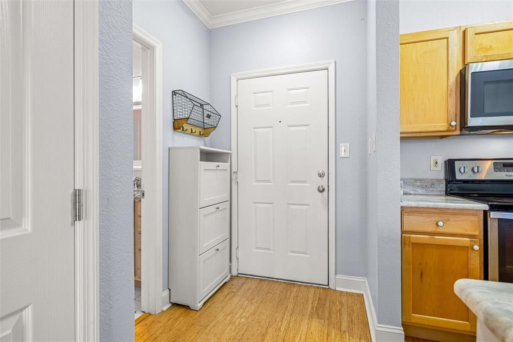 Activo con contrato: $174,900 (2 camas, 2 baños, 968 Pies cuadrados)