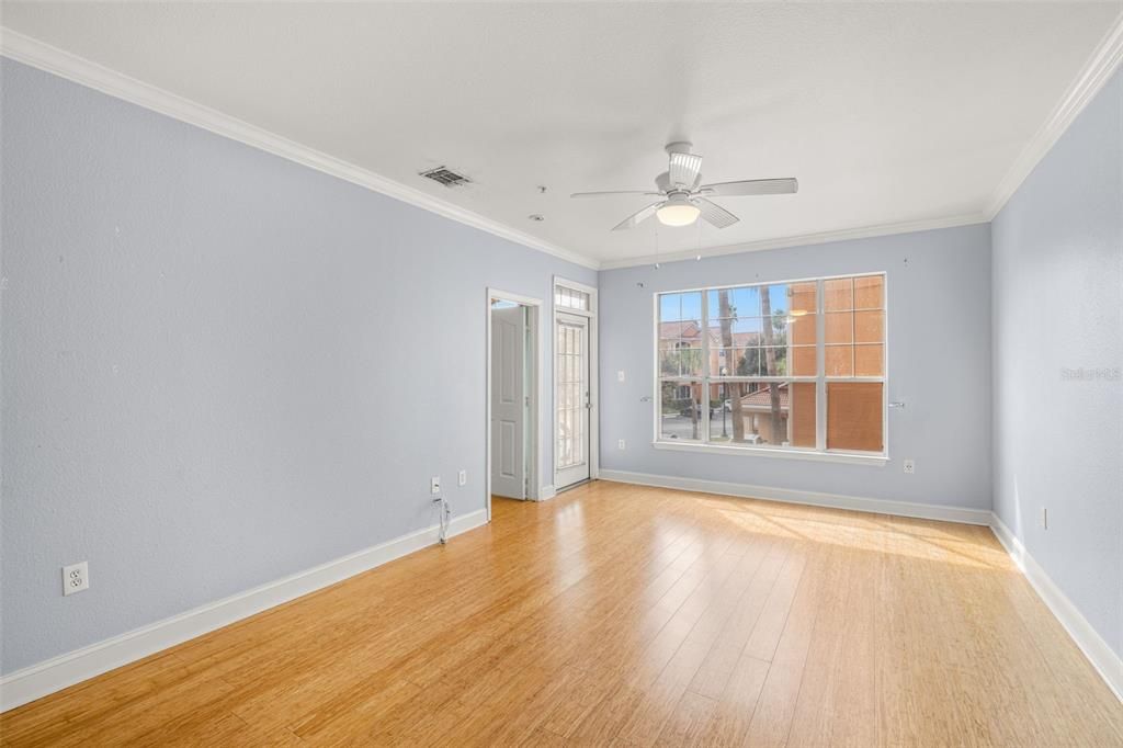 Activo con contrato: $174,900 (2 camas, 2 baños, 968 Pies cuadrados)