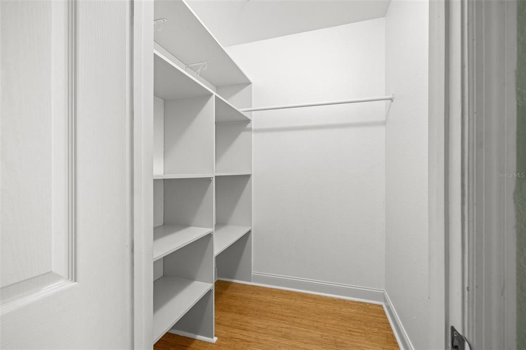 Activo con contrato: $174,900 (2 camas, 2 baños, 968 Pies cuadrados)