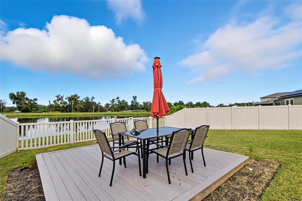 合同活跃: $530,000 (5 贝兹, 2 浴室, 2949 平方英尺)