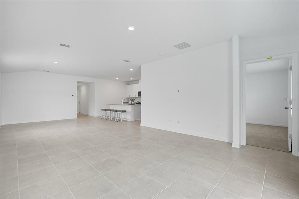 待售: $354,990 (4 贝兹, 3 浴室, 1842 平方英尺)