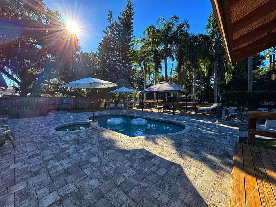 На продажу: $984,999 (3 спален, 2 ванн, 2109 Квадратных фут)