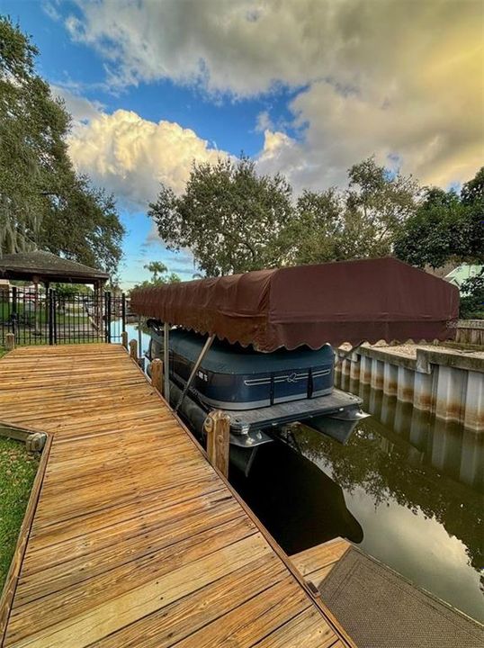 На продажу: $984,999 (3 спален, 2 ванн, 2109 Квадратных фут)