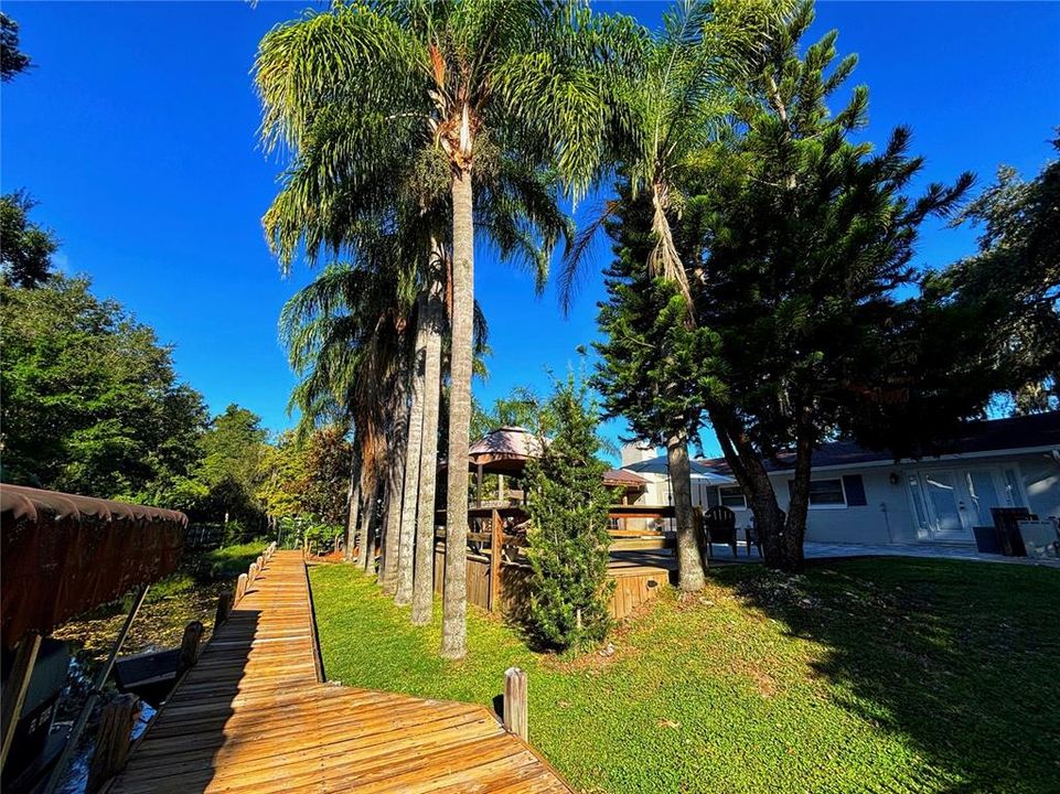 На продажу: $984,999 (3 спален, 2 ванн, 2109 Квадратных фут)