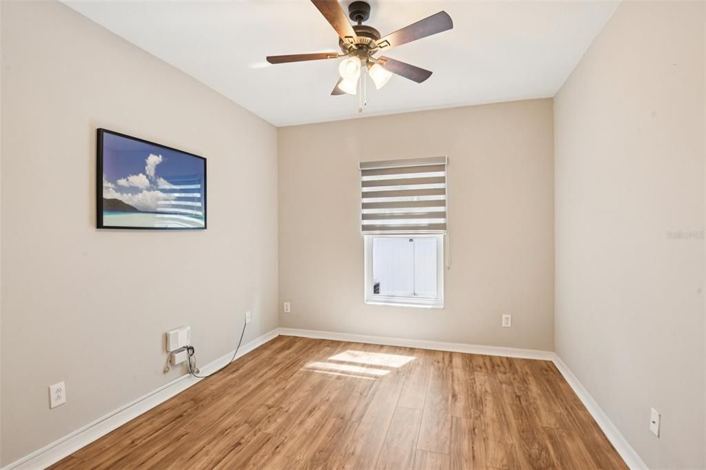 Active With Contract: $290,000 (3 beds, 3 baths, 1653 Square Feet)