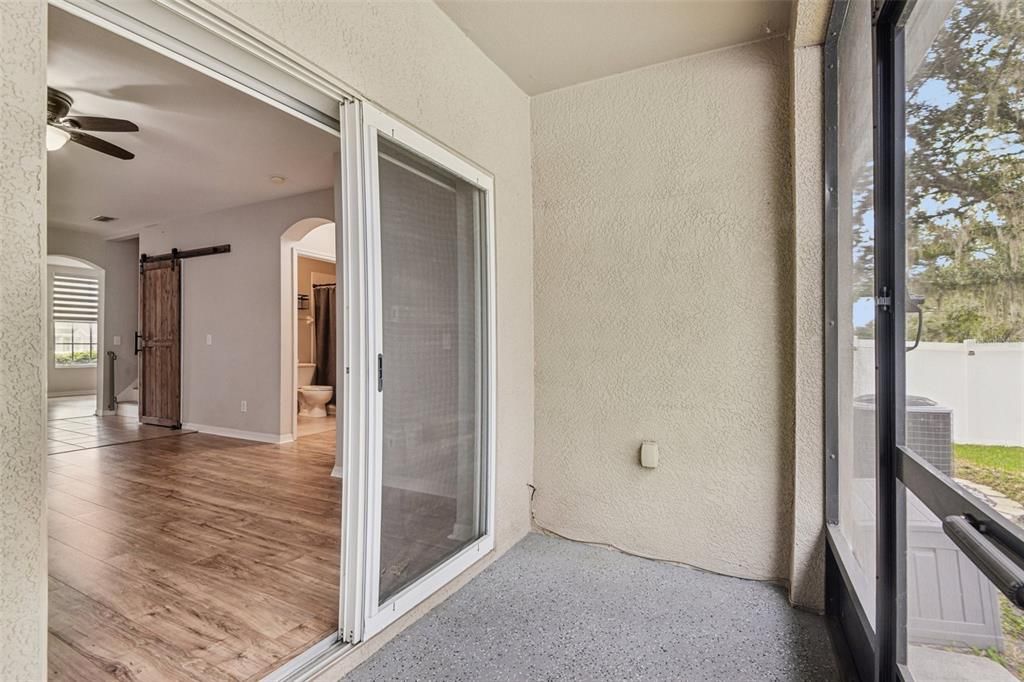 Active With Contract: $290,000 (3 beds, 3 baths, 1653 Square Feet)