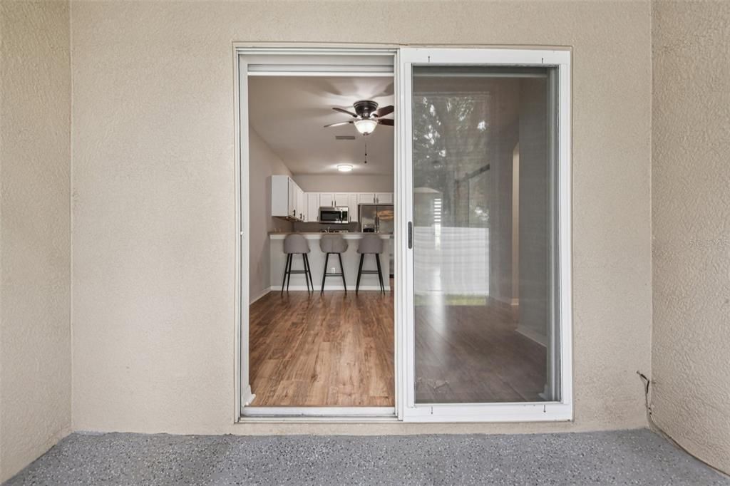 Active With Contract: $290,000 (3 beds, 3 baths, 1653 Square Feet)