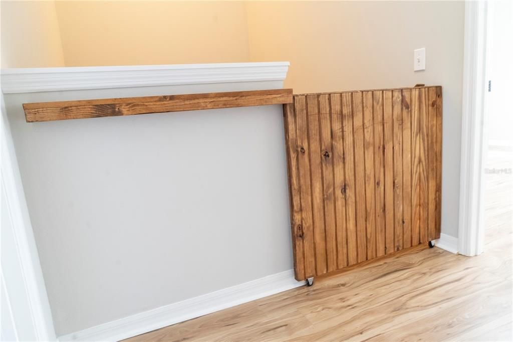 Active With Contract: $290,000 (3 beds, 3 baths, 1653 Square Feet)