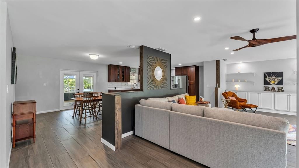 待售: $399,900 (3 贝兹, 2 浴室, 1835 平方英尺)