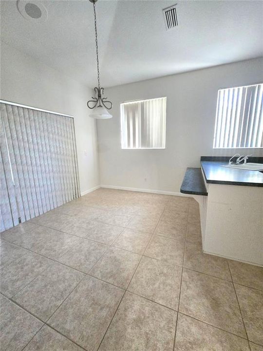 Active With Contract: $218,000 (2 beds, 2 baths, 1481 Square Feet)