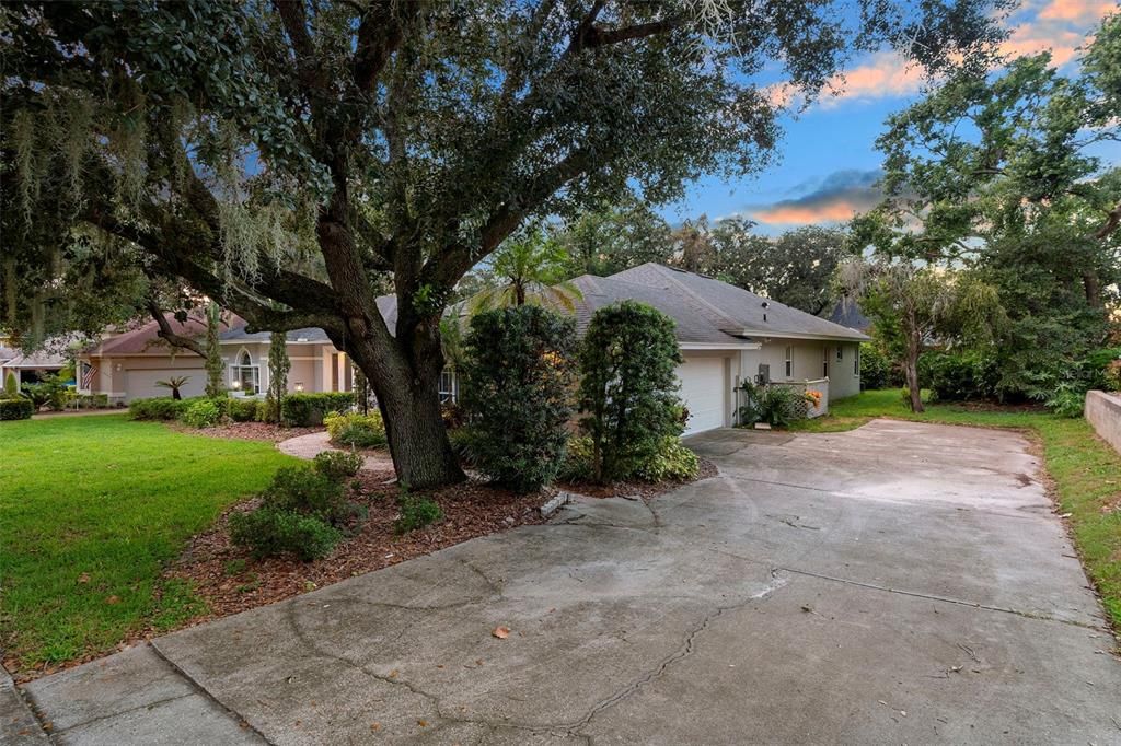 Active With Contract: $749,000 (5 beds, 3 baths, 3425 Square Feet)
