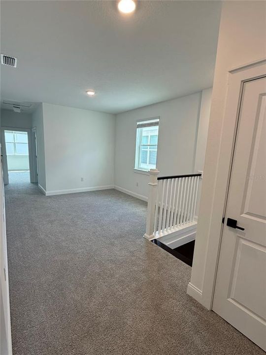 Active With Contract: $3,500 (5 beds, 4 baths, 2687 Square Feet)