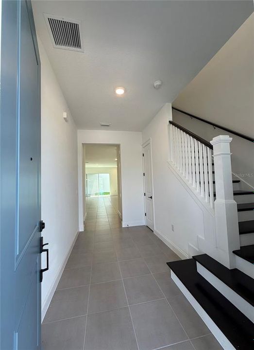 Active With Contract: $3,500 (5 beds, 4 baths, 2687 Square Feet)