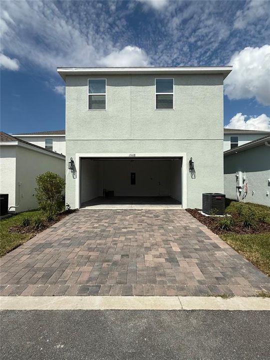 Active With Contract: $3,500 (5 beds, 4 baths, 2687 Square Feet)