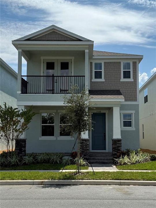 Active With Contract: $3,500 (5 beds, 4 baths, 2687 Square Feet)