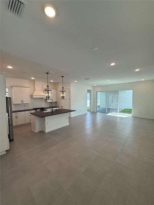 Active With Contract: $3,500 (5 beds, 4 baths, 2687 Square Feet)