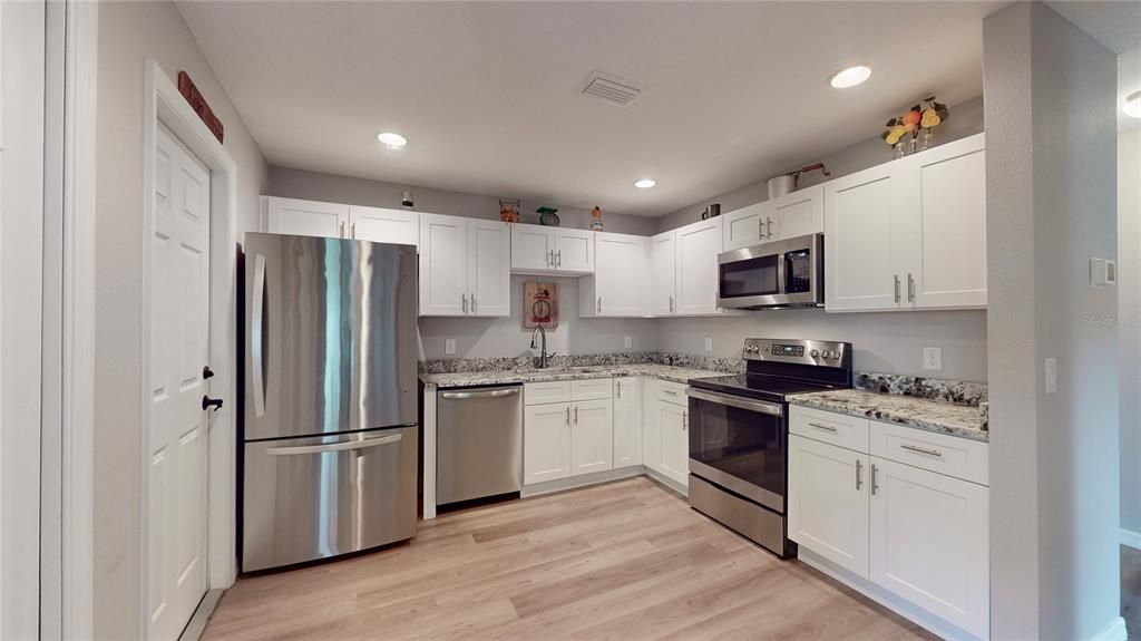 En Venta: $301,718 (3 camas, 2 baños, 1486 Pies cuadrados)