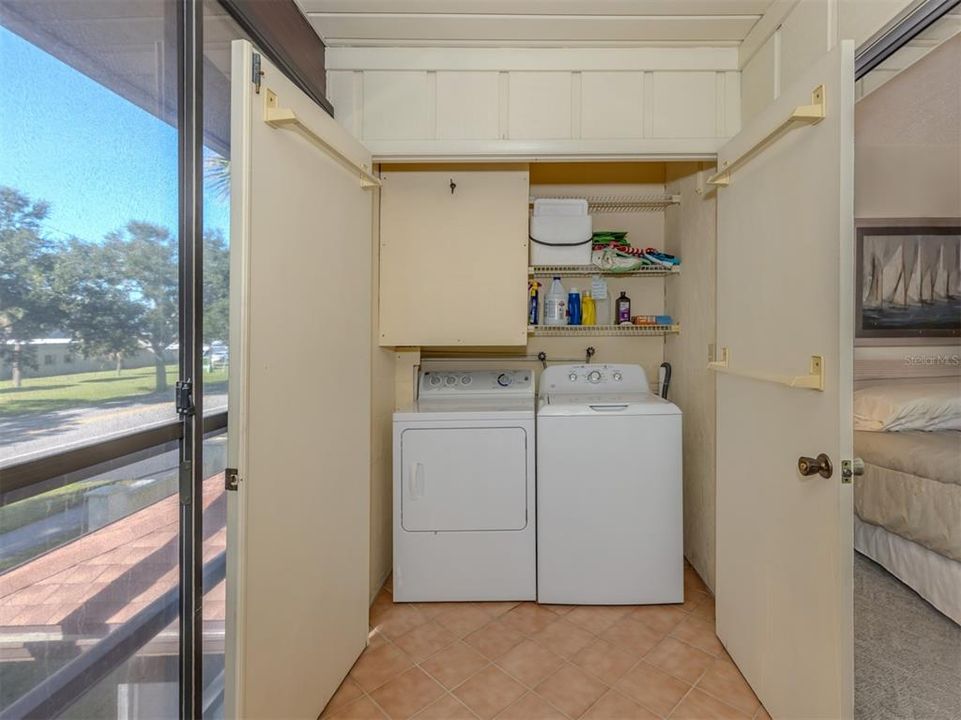 For Rent: $4,500 (2 beds, 2 baths, 909 Square Feet)