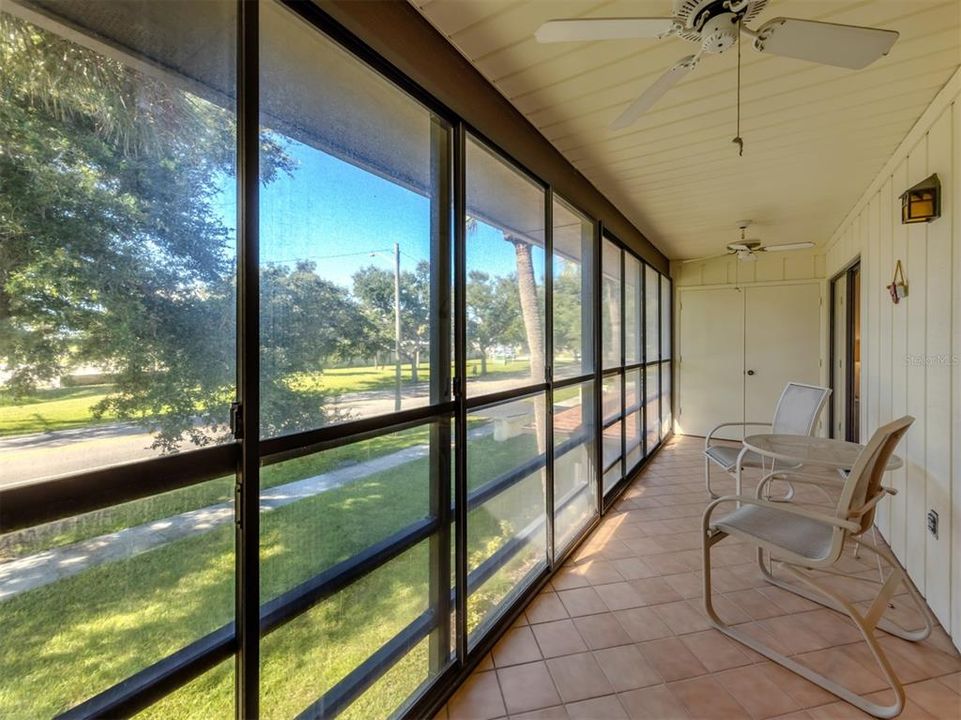 For Rent: $4,500 (2 beds, 2 baths, 909 Square Feet)