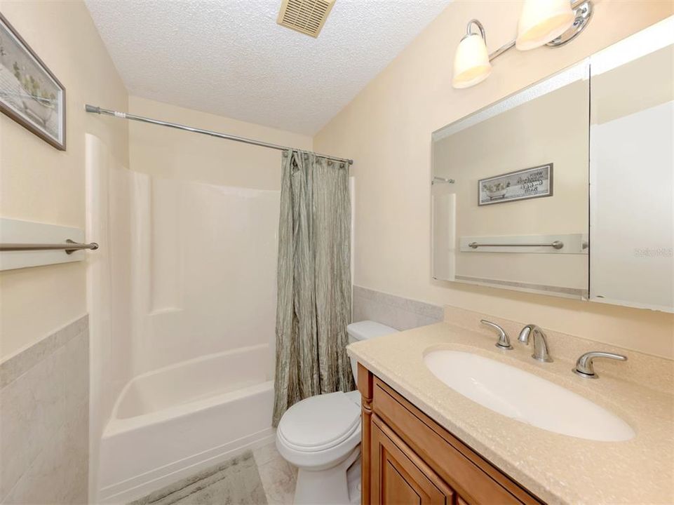 For Rent: $4,500 (2 beds, 2 baths, 909 Square Feet)