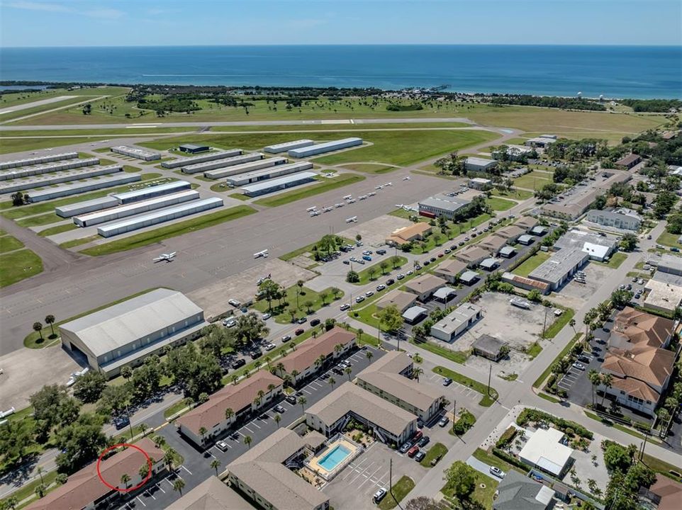 For Rent: $4,500 (2 beds, 2 baths, 909 Square Feet)