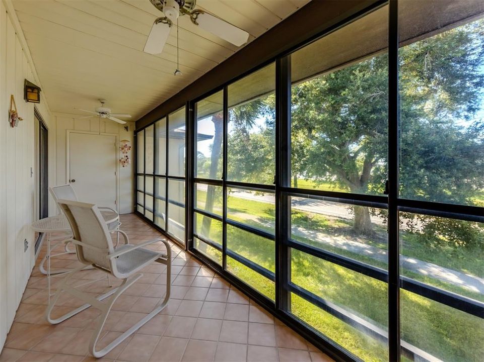 For Rent: $4,500 (2 beds, 2 baths, 909 Square Feet)