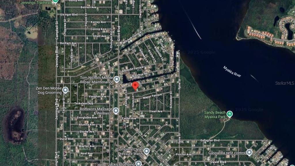 Под контрактом: $13,500 (0.23 acres)