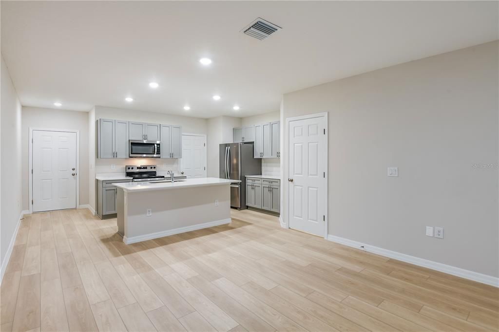 En Venta: $263,499 (3 camas, 2 baños, 1734 Pies cuadrados)