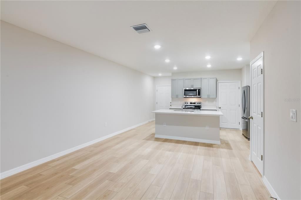 En Venta: $263,499 (3 camas, 2 baños, 1734 Pies cuadrados)