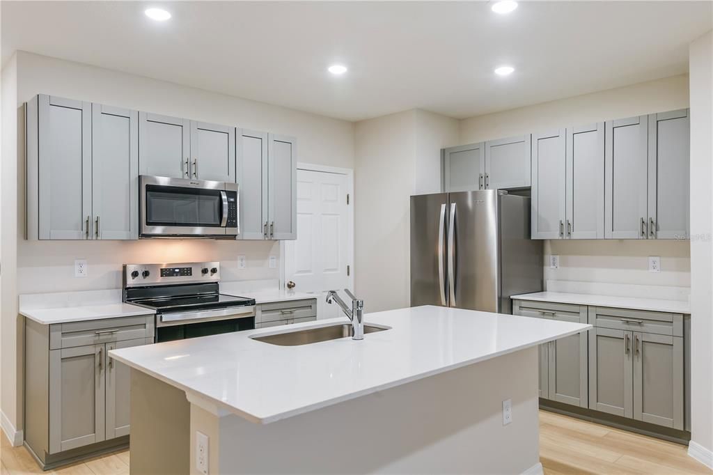 En Venta: $263,499 (3 camas, 2 baños, 1734 Pies cuadrados)