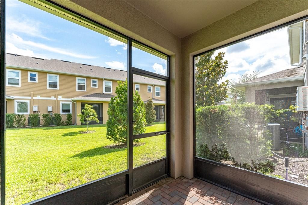 For Sale: $325,000 (3 beds, 2 baths, 1604 Square Feet)