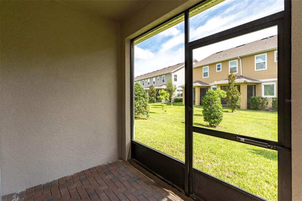 For Sale: $325,000 (3 beds, 2 baths, 1604 Square Feet)