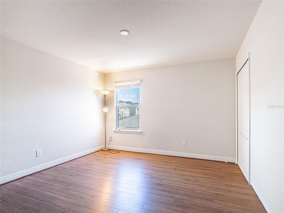 Active With Contract: $468,000 (6 beds, 4 baths, 2972 Square Feet)